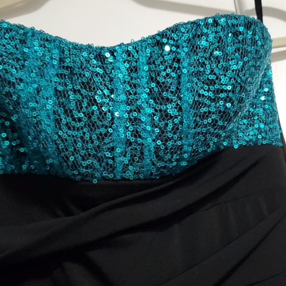 Strapless sequin top dress - Picture 2 of 2